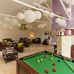 Hotel Le Domaine Des Cazelles Cajarc